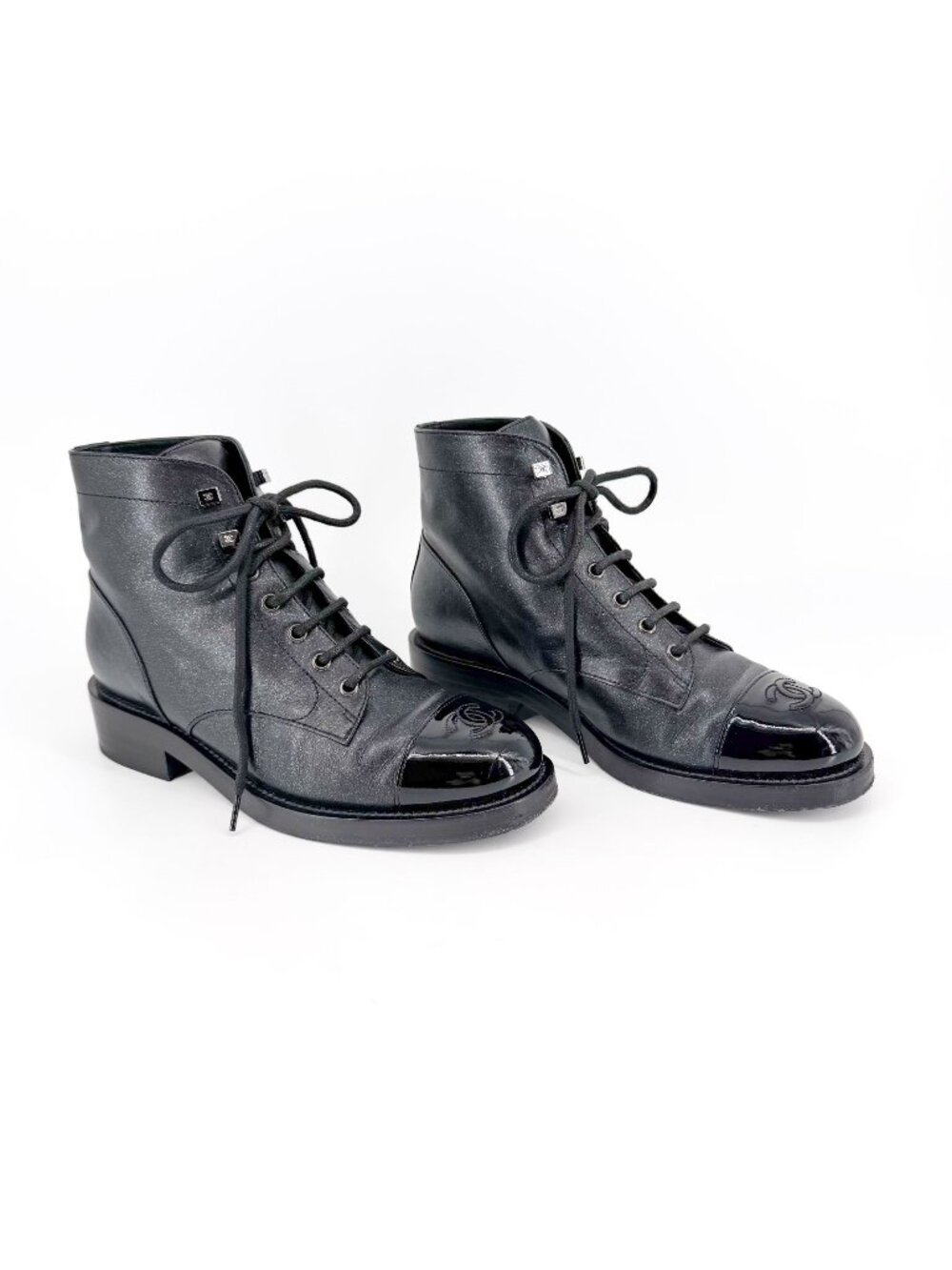 Chanel Black Glitter Leather CC Cap Toe Combat Boots Size 39 US 8–8.5 Women's